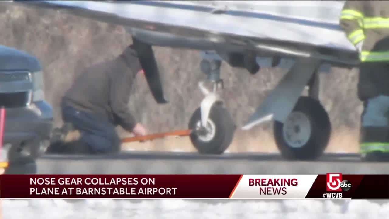 Nose Gear Collapses On Plane On Cape