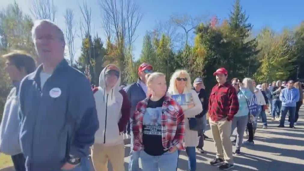 trump-hosts-rally-in-wolfeboro-nh