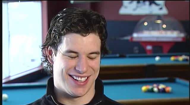 From hockey to dating, 19-year-old Sidney Crosby lays it all out on the table