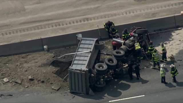 Dump truck spills load on Route 128 in Lexington - Vimarsana News