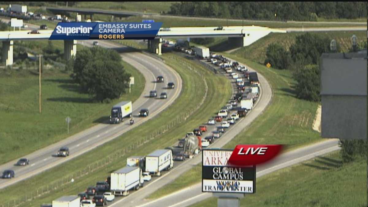 Five Car Pileup Backs Up Traffic On I 49 For Miles