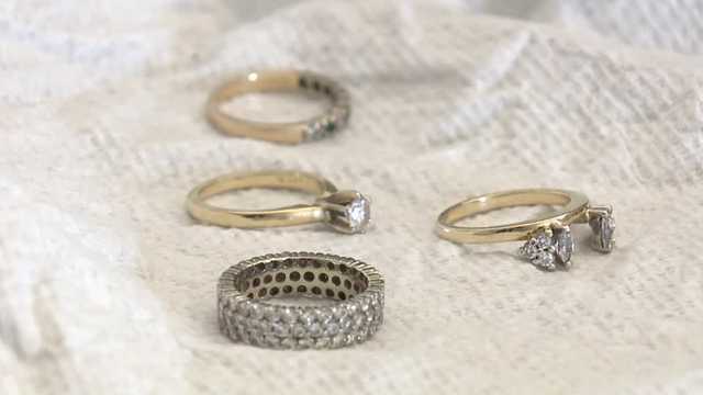 NH woman accidentally throws four diamond rings in trash - Vimarsana News