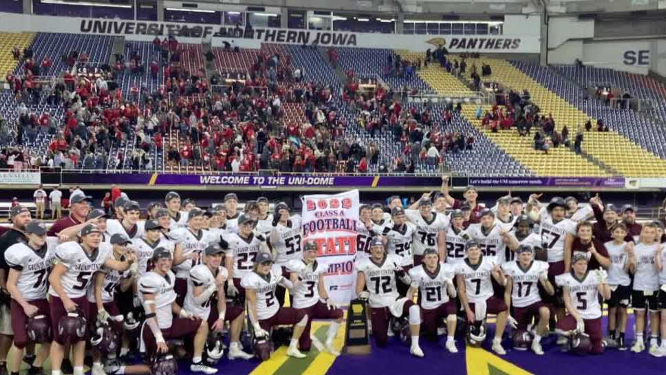 Grundy Center Spartans receive Hatchell Cup