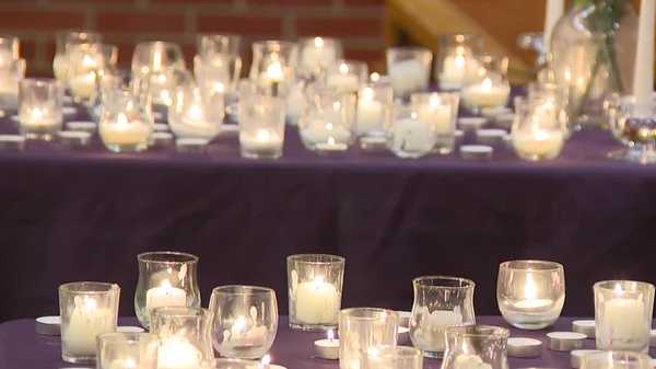Dozens gather at Des Moines church for vigil following Minneapolis shooting, US-Venezuela tensions