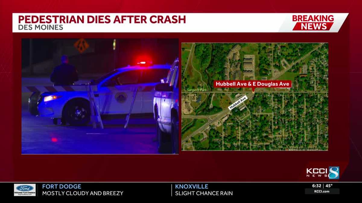 Des Moines pedestrian dies after being hit by pickup truck