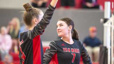 KMBC Hy-Vee Scholar Athlete: Van Horn High School’s Olivia Curzon