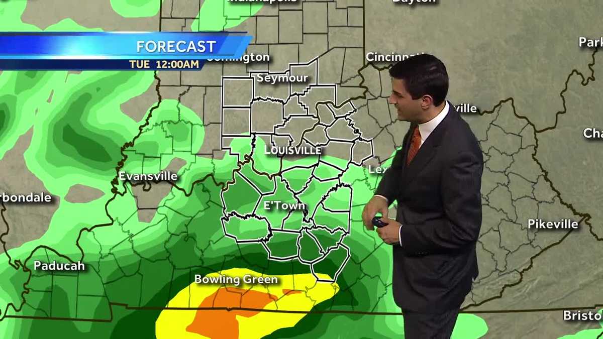 Fog and drizzle Monday morning