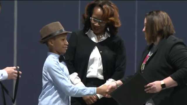 Pittsburgh student recognized for reporting gun found in school - Vimarsana News