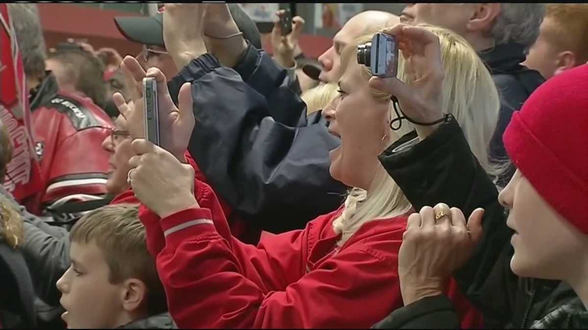 Fans Buckeyes back to Columbus