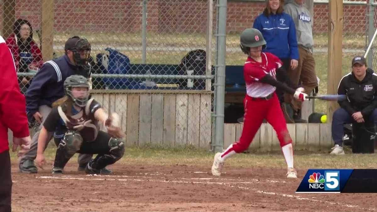 Saranac High School girls' softball offense hot in middle innings, win ...