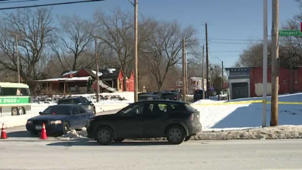 Kansas City woman dies weeks after apartment shooting, standoff