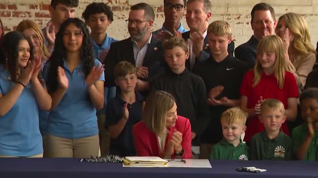 Iowa expands funding for charter schools in new education bill