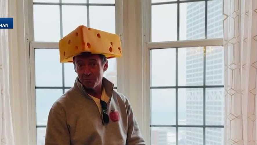 LIVE: Hugh Jackman film 'Song Sung Blue' debuts at Oriental Theatre in Milwaukee