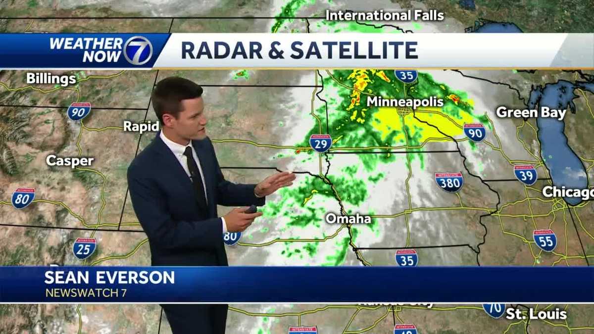 Rain continues, few strong storms possible later Sunday evening