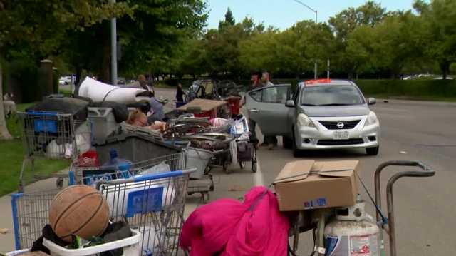 Stockton crews clear Trinity Parkway encampment, one of the largest in the city, officials say