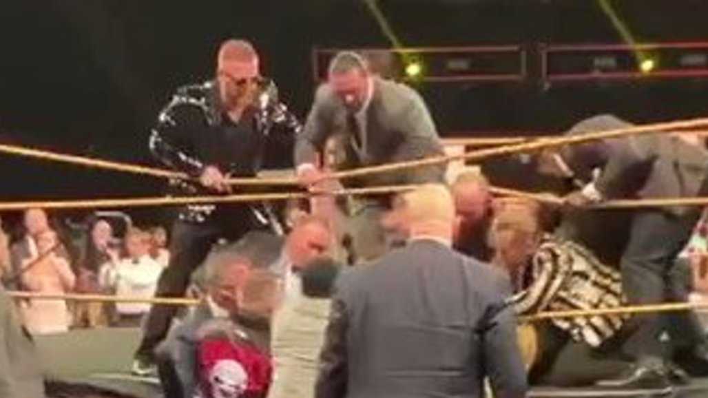 Caught on camera: Man attempts to tackle wrestling champion Bret Hart