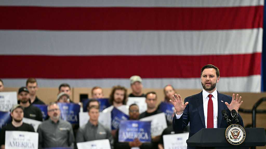 Vance backs Nunn in Des Moines visit, highlights GOP agenda ahead of 2026 race
