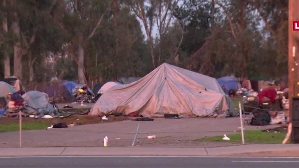 Sacramento homeless advocates hope camp cleanup will stall eviction