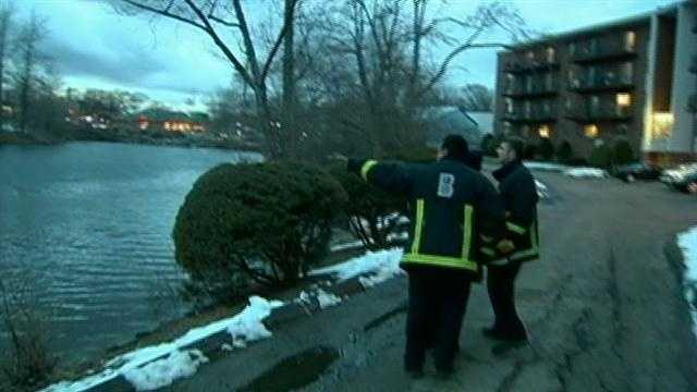 Car plunges into Charles River