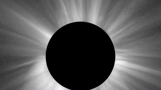 Total Eclipse: Taking the perfect picture - Vimarsana News