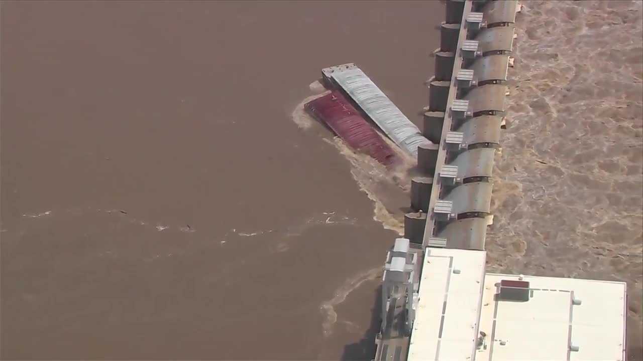 WATCH: Two Loose Barges Slam Into Oklahoma Dam