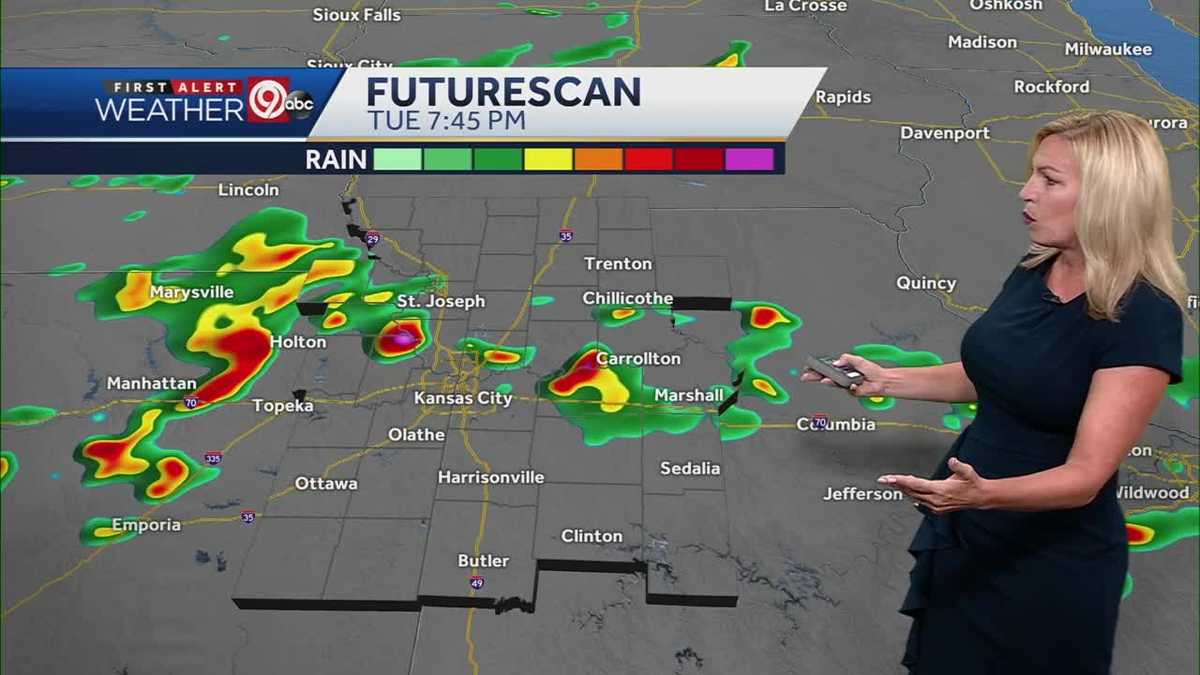 Warm Monday, Chance of Heavy Rain Tuesday