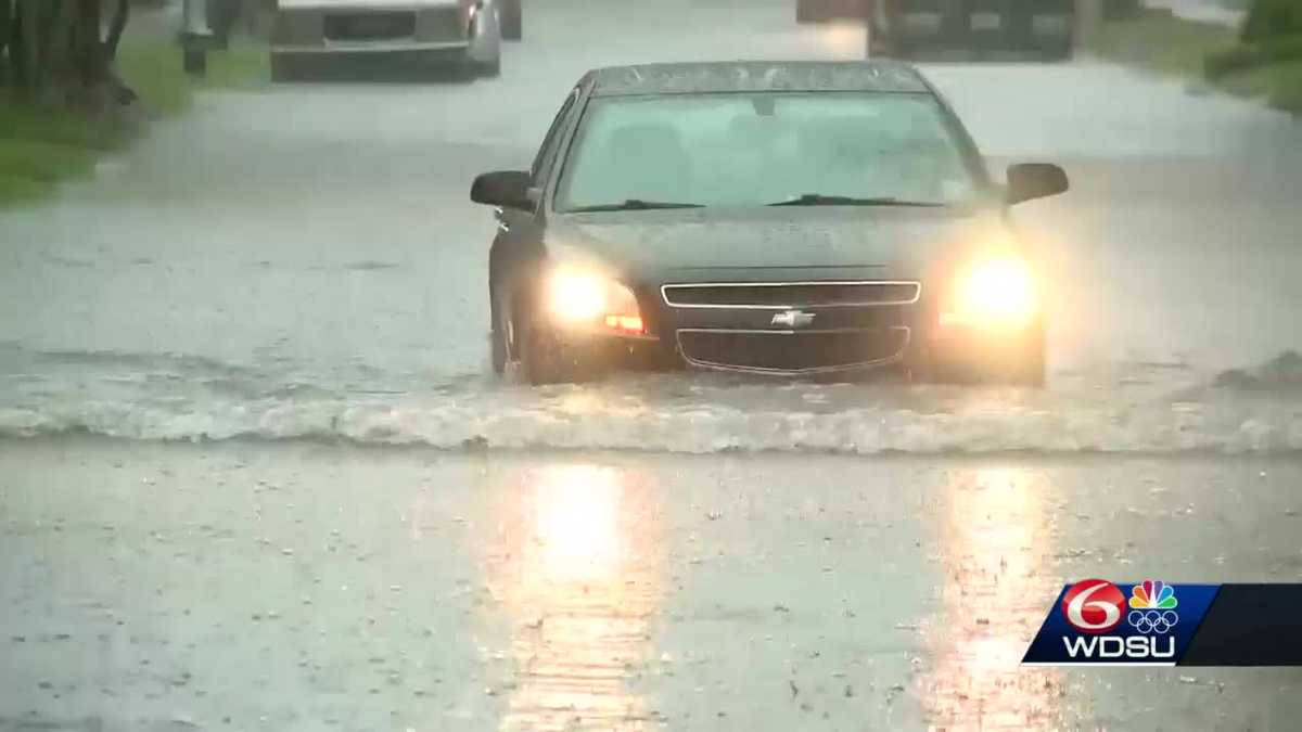 Widespread rain, flood threat into the morning across Southeast Louisiana