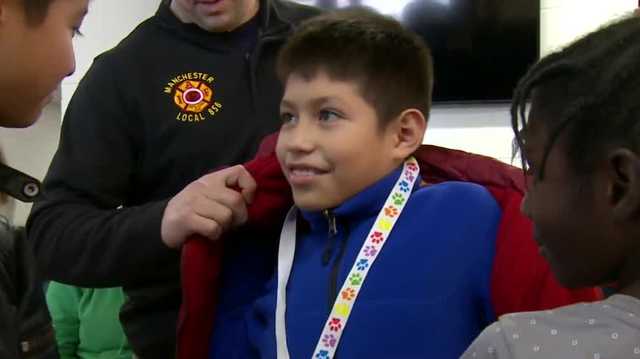 NH firefighters distribute nearly 1,000 coats to schoolchildren - Vimarsana News