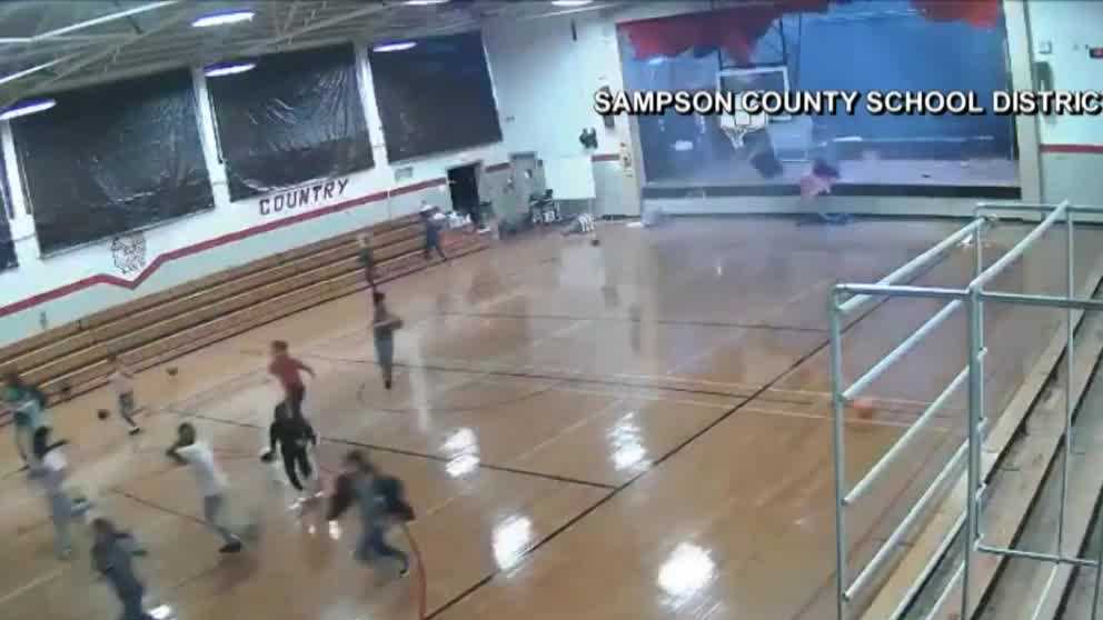 Dramatic video shows roof collapse with students underneath
