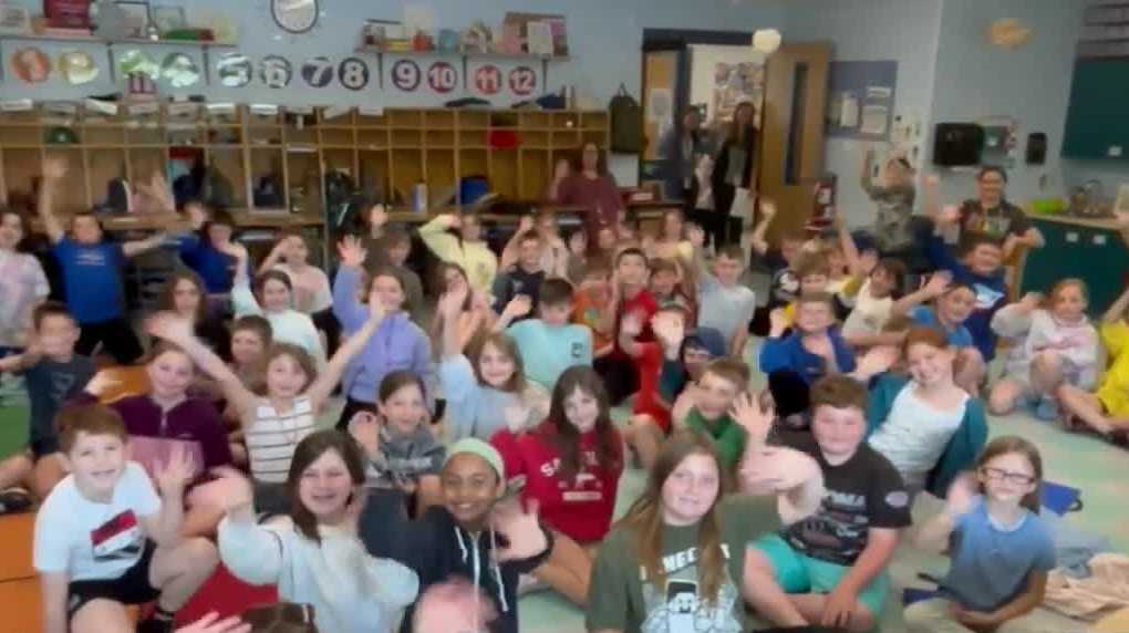 WMUR's Kevin Skarupa visits Epping Elementary School