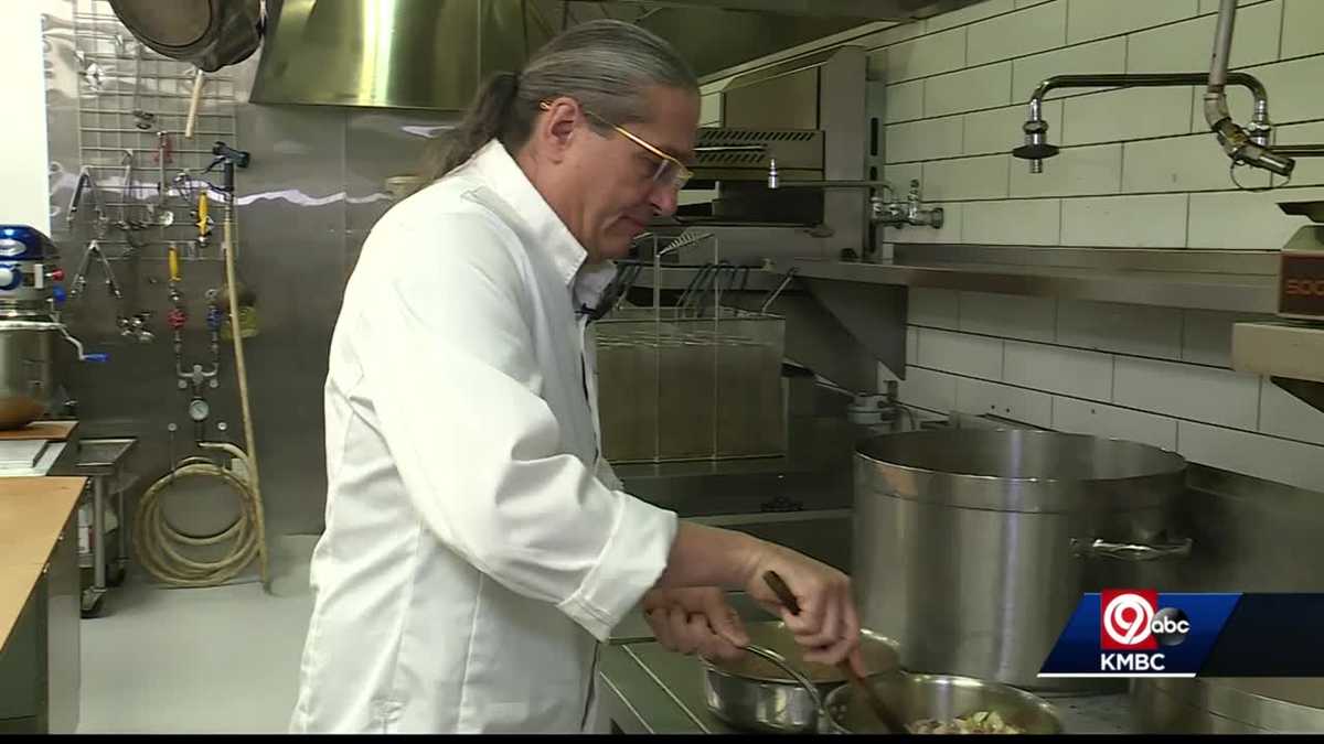 Award-winning KC chef cooks for charity at Super Bowl