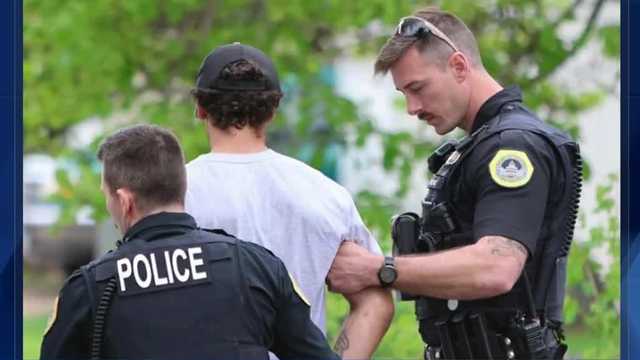 Iowa crime: Newton man stole DMPD patrol car, police say - Vimarsana News