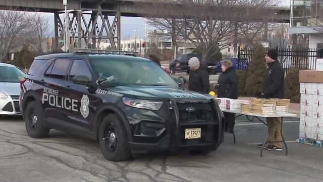 Milwaukee pizza company thanking MPD - Vimarsana News