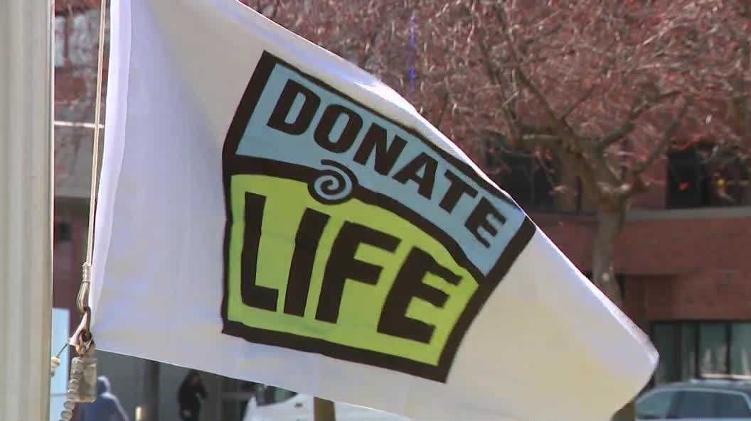 UnityPoint kicks off Donate Life Month with flag raising in Des Moines