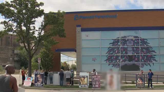 Planned Parenthood resumes abortion services in Wisconsin after 15-month pause - Vimarsana News