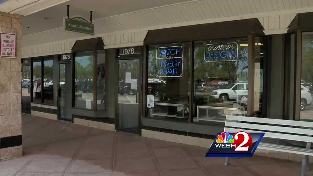 Burglars strike New Smyrna Beach jewelry store