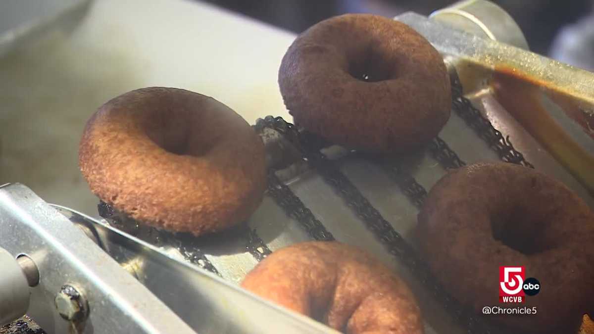Cider, donuts and Vermont charm at Cold Hollow Cider Mill