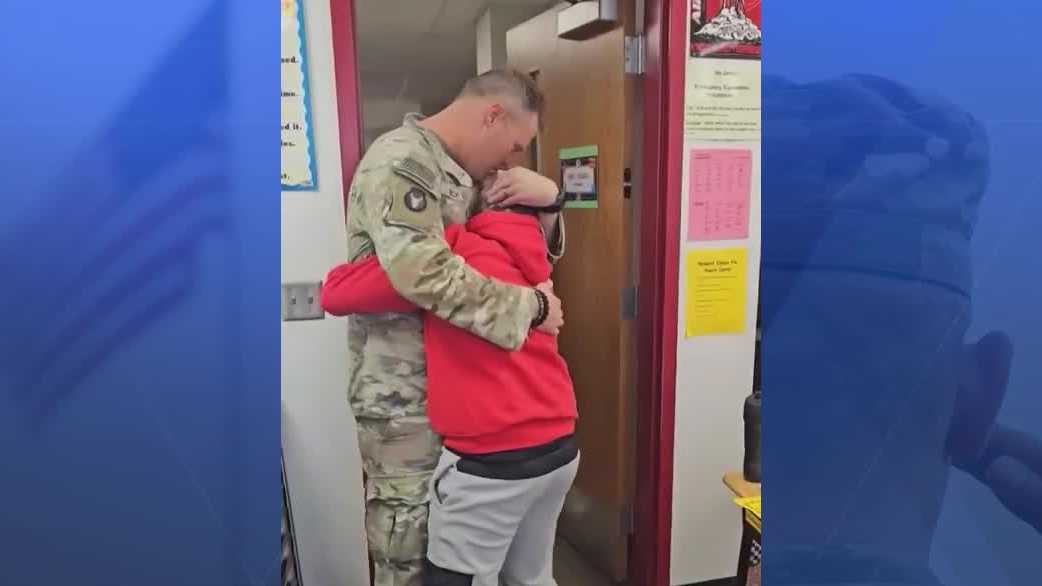 Iowa Guard soldier surprises 5 children after Iraq deployment