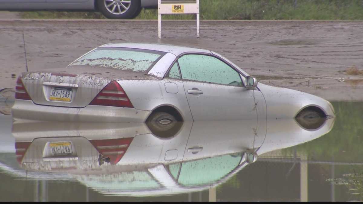 Flash flooding in Sutersville fills streets with water