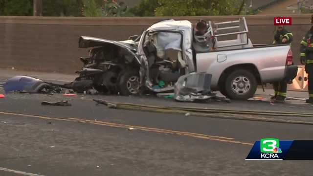 2 injured in Sacramento crash on Meadowview Road