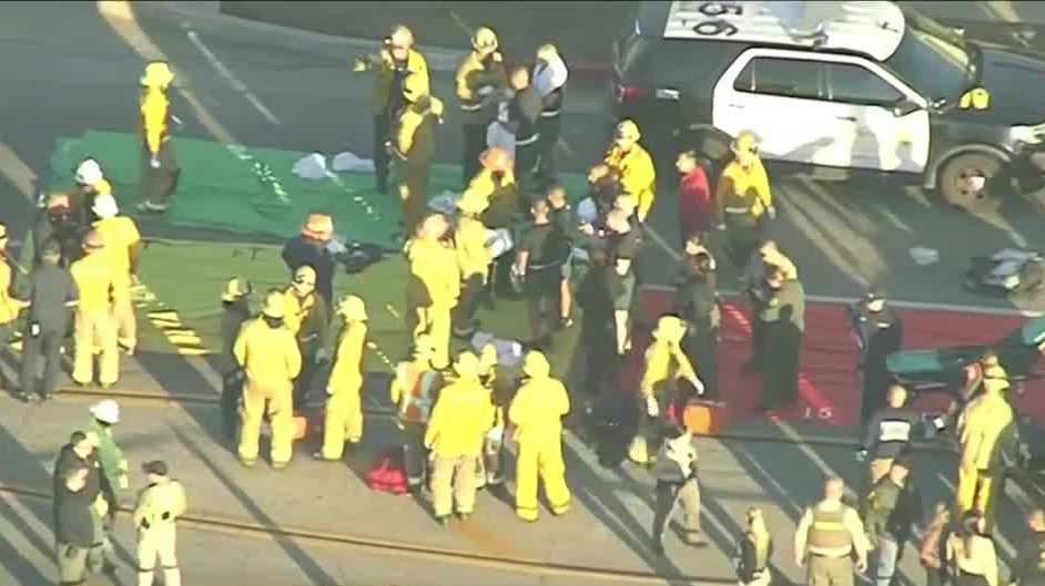 Car crashes into Los Angeles sheriff's department recruits on