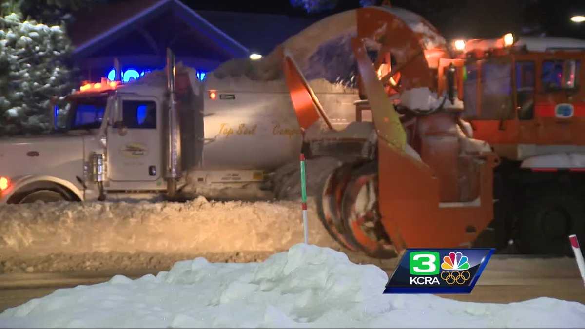 Residents along Hwy. 50 dig out from Sierra snow