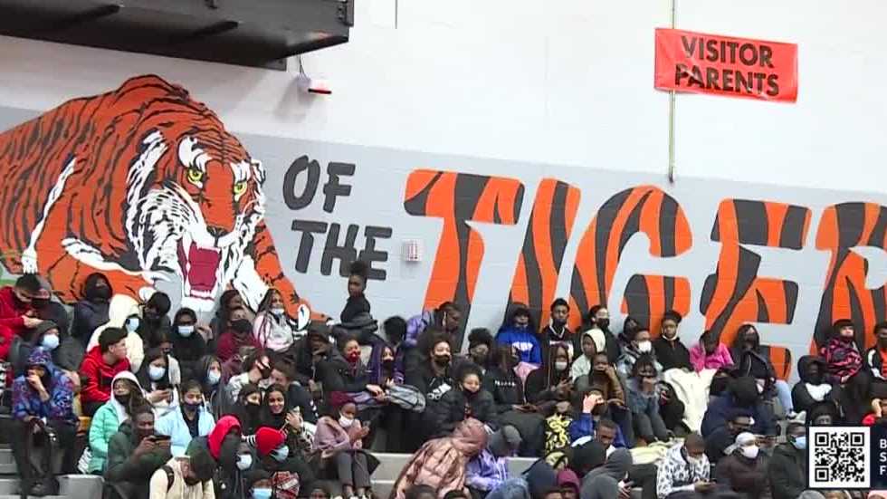 Withrow University High holds pep rally to celebrate tiger pride