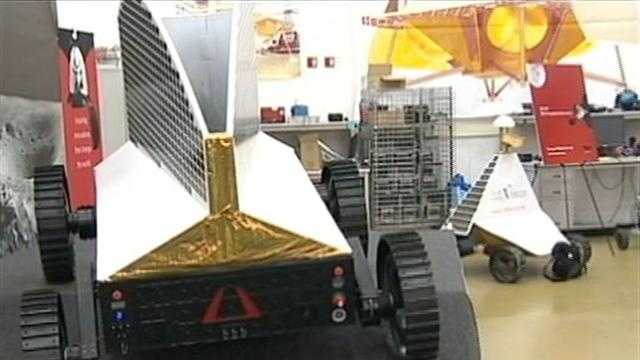 CMU unveils new lunar rover