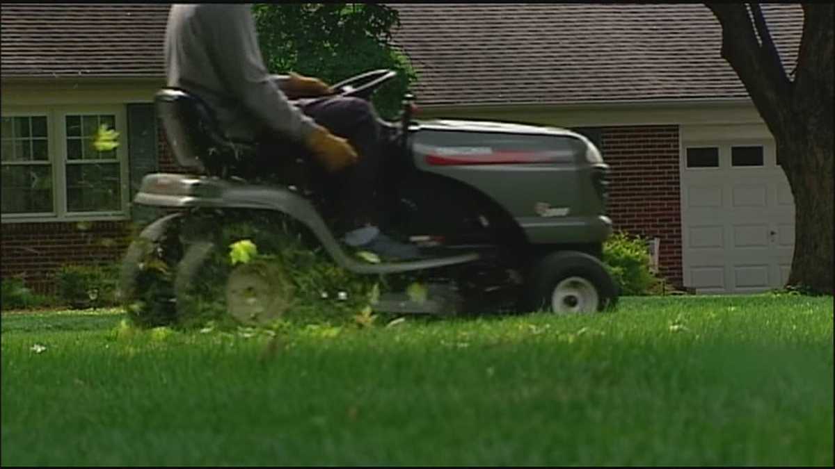 Doctor issues warning after rash of lawn mower accidents