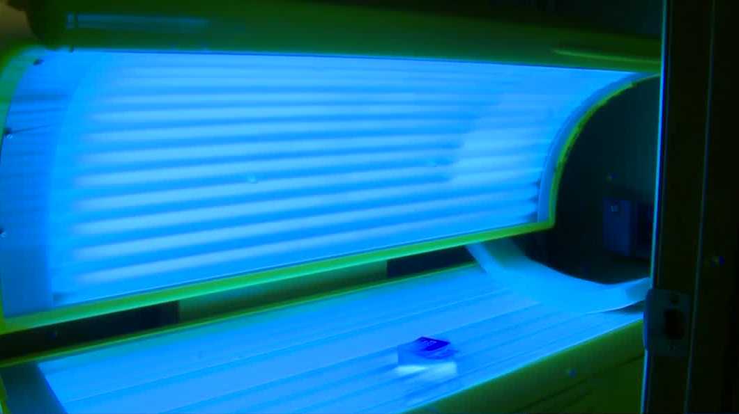 Iowa lawmakers target teen tanning as melanoma rates rise
