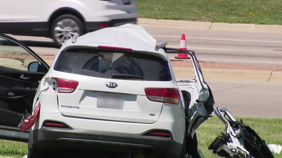 Omaha police identify man killed in Sunday afternoon crash