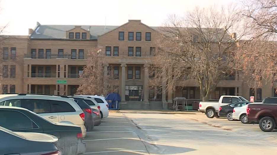 Iowa's Glenwood Resource Center to close in 2024