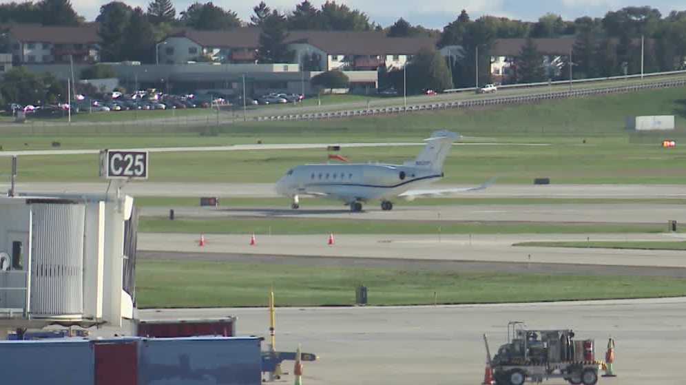 Florida flights land in Milwaukee ahead of Hurricane Ian