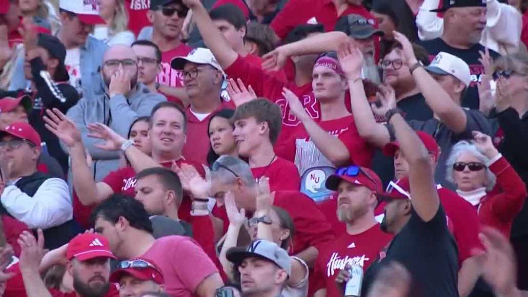 'Sounds like a bargain': New shuttle will take fans from Omaha to Memorial Stadium